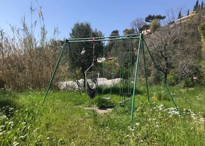 Casa de Férias Maison De Charme Dans Les Collines Nicoises *